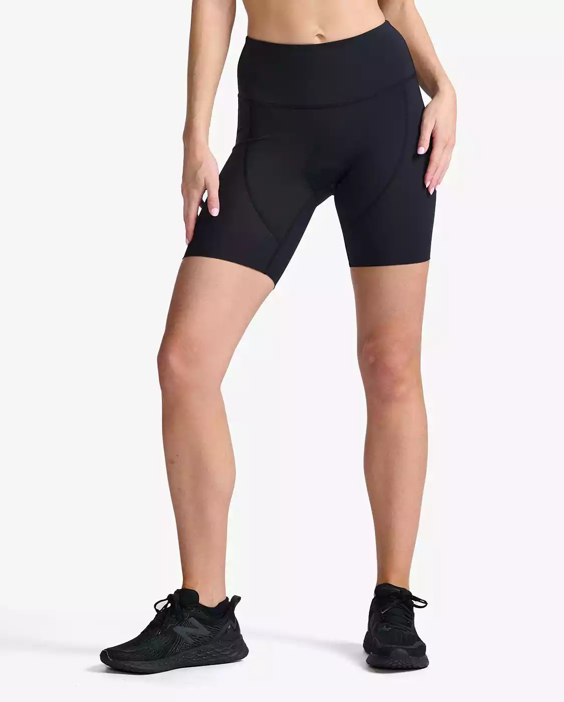 2XU Aero 7 Inch Tri Shorts Zwart/wit Dames 3 2XU Aero 7 Inch Tri Shorts Zwart/wit Dames