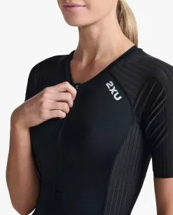 2XU Aero Trisuit Korte Mouw Zwart Dames 11 2XU Aero Trisuit Korte Mouw Zwart Dames -Goedkope Sport Glans Winkel 2xu trisuit aero sleeved wt6431d blk wht 024