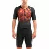 2XU Perform Korte Mouw Trisuit Zwart/rood Heren -Goedkope Sport Glans Winkel 2xu trisuits heren perform korte mouw zwart fom mt5525d 01 high