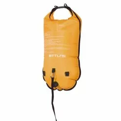 BTTLNS Kronos 1.0 Safeswimmer Backpack Zwemboei 28 Liter Geel -Goedkope Sport Glans Winkel bttlns buoy kronos yellow low 09