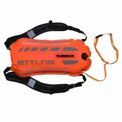 BTTLNS Saferswimmer Veiligheid Verlichte Zwemboei Scamander 2.0 Oranje 19 BTTLNS Saferswimmer Veiligheid Verlichte Zwemboei Scamander 2.0 Oranje -Goedkope Sport Glans Winkel bttlns buoy scamander orange low 05