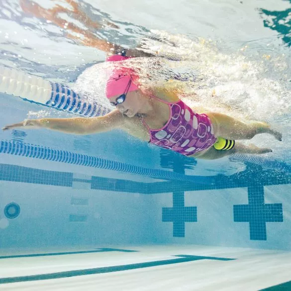 Finis Foam Pull Buoy Geel/zwart 4 Finis Foam Pull Buoy Geel/zwart - Afbeelding 2