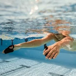 Finis Instinct Sculling Handpeddels Zwart -Goedkope Sport Glans Winkel instinct sculling paddle black 3