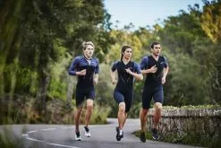 Zone3 Aeroforce X Korte Mouw Trisuit Zwart/grijs Dames -Goedkope Sport Glans Winkel zone3 trisuits dames aeroforce x short sleeve zwart grijs ts20wafs101 012