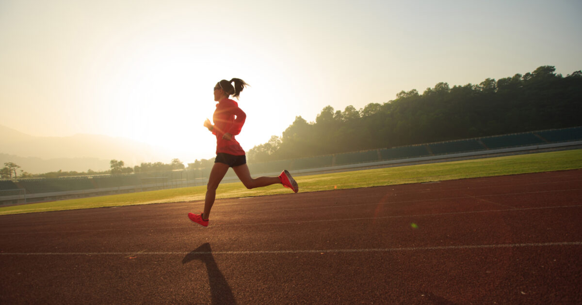 Goedkope Sport Glans Winkel -Goedkope Sport Glans Winkel shutterstock 568367467